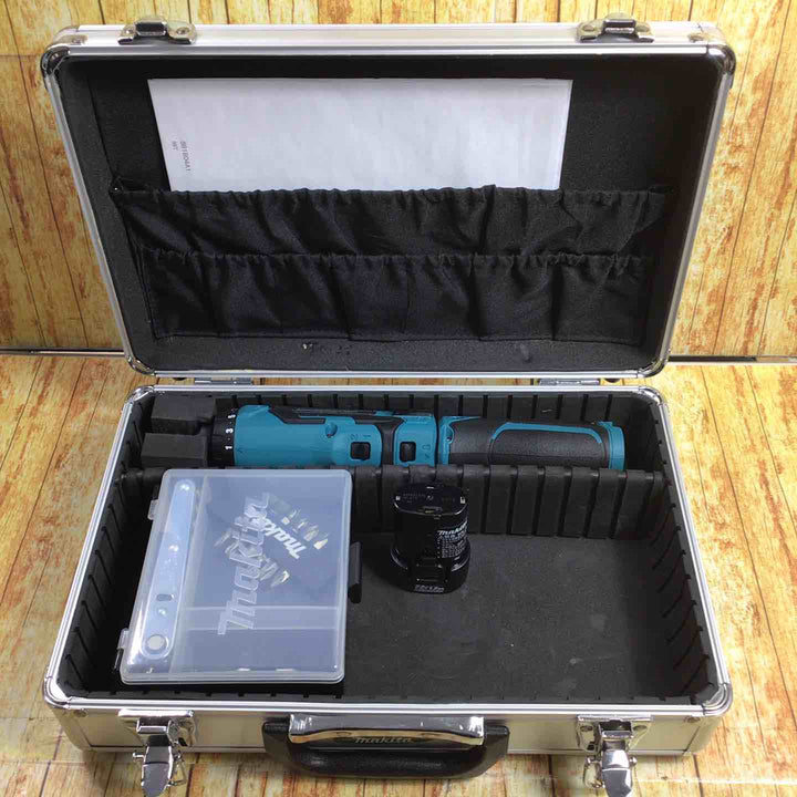 マキタ(makita) コードレスペンドリルドライバー DF012DZ【川崎店】