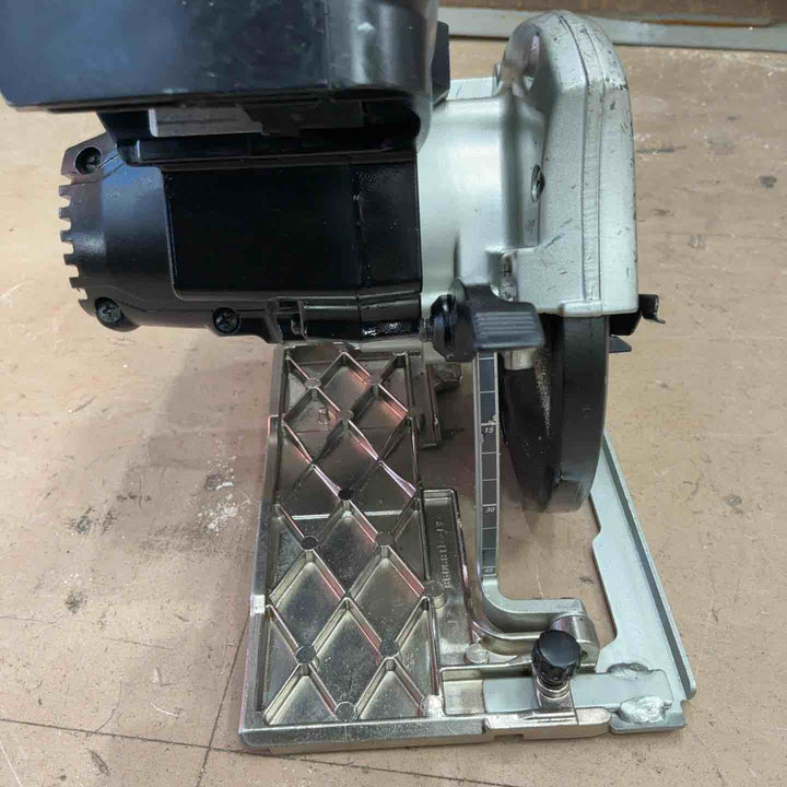 ★マキタ(makita) コードレス丸のこ HS471DZB【草加店】