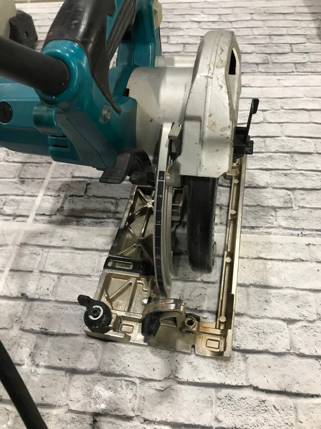★マキタ(makita) 電子造作用精密マルノコ 5711C【川口店】