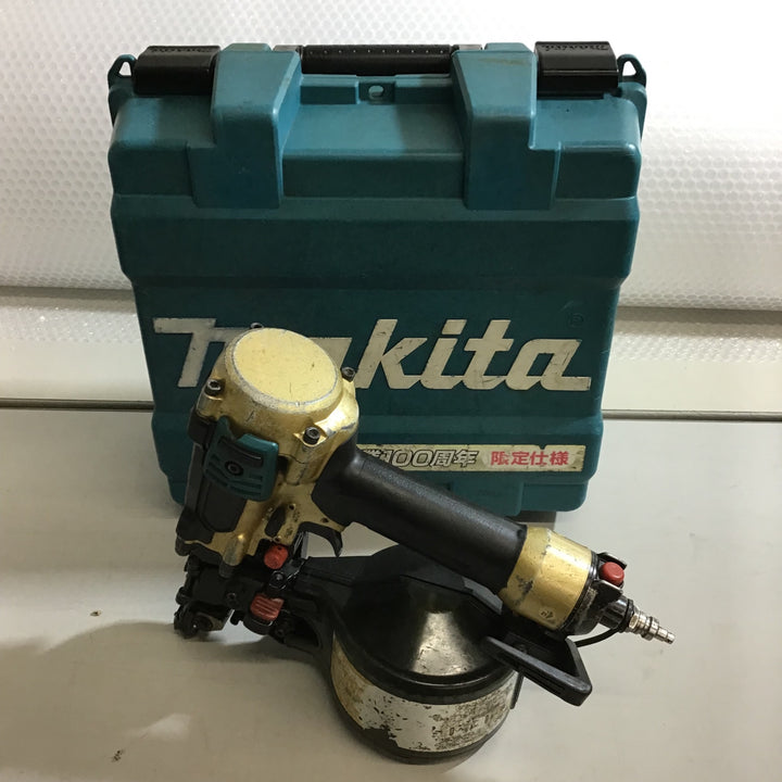 【中古品】★マキタ(makita) 50mm 高圧エア釘打ち機 AN533HSP1 ゴールド 【戸田店】
