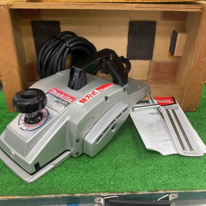 ◇マキタ(makita) 電気カンナ 1805N【川崎店】