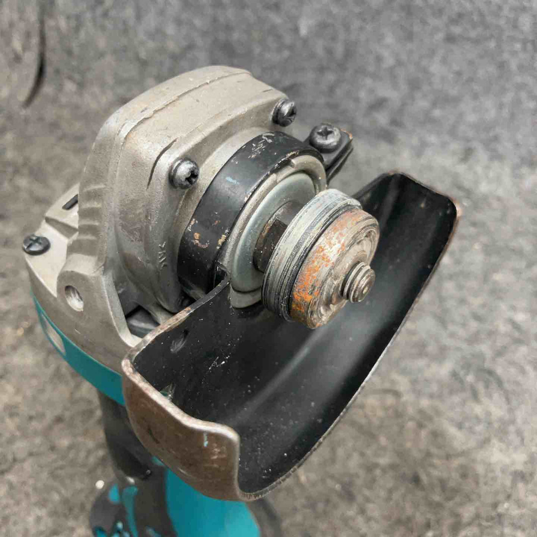☆マキタ(makita) コードレスディスクグラインダ GA402DZ【鴻巣店】
