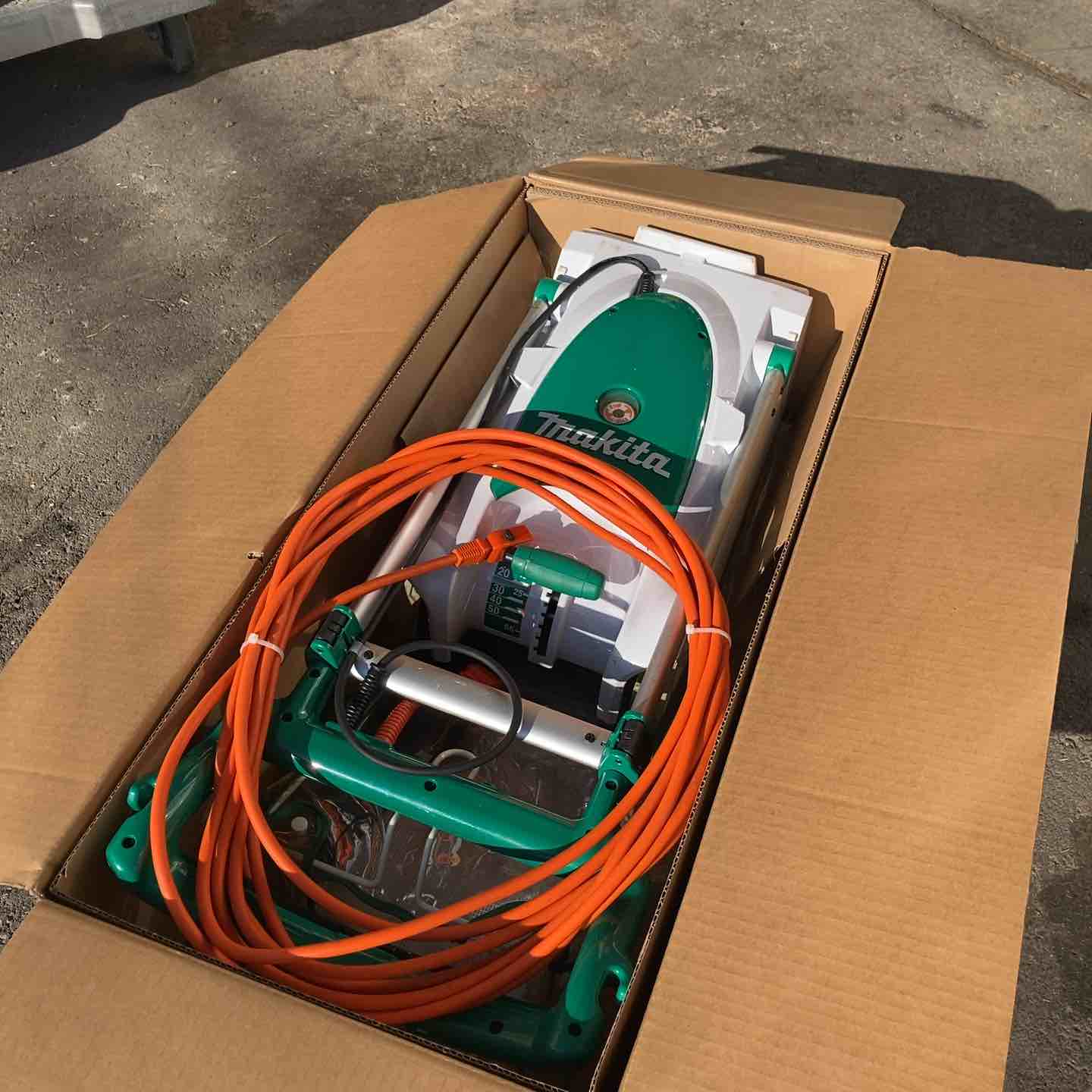 マキタ(makita) 芝刈機 MLM2301【桶川店】 – アクトツールオンライン