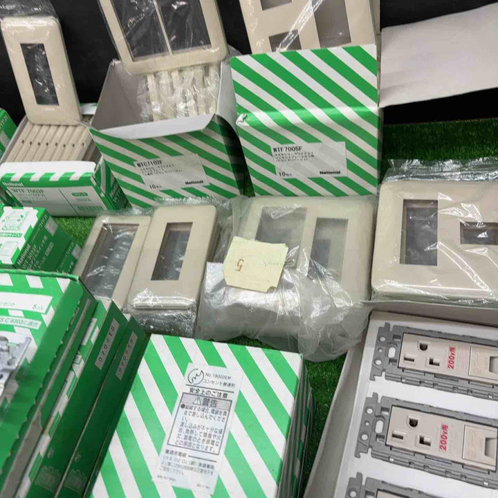 パナソニック ナショナル コスモ　ワイド21 ベージュ スイッチ プレート ハンドル など【電材館越谷店】