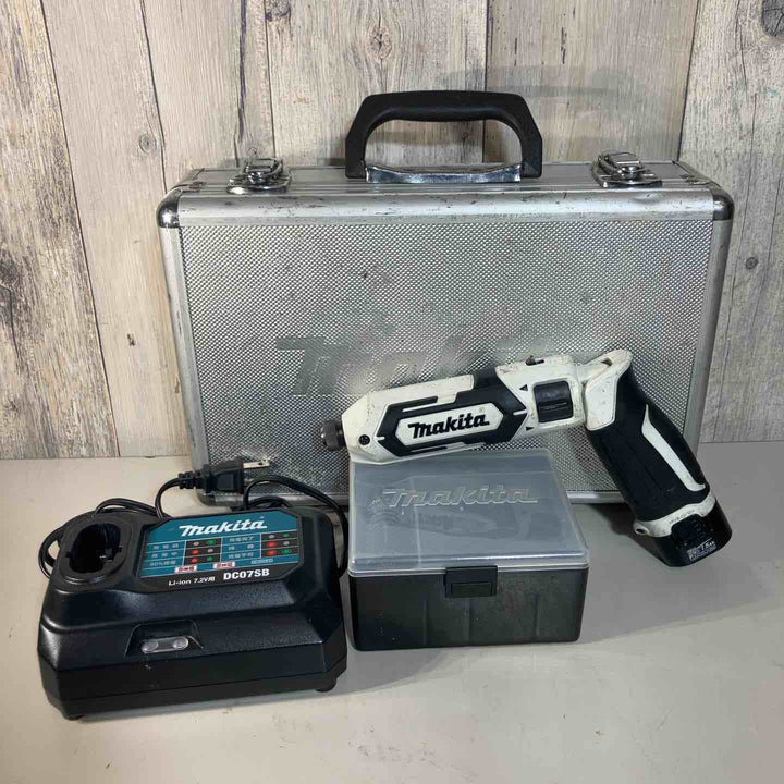 ★マキタ(makita) コードレスペンインパクトドライバー TD022DSHXW【戸田店】