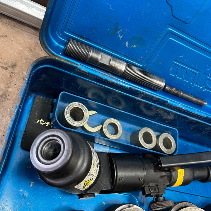 〇泉精器(IZUMI)  手動油圧式パンチャ SH-5PD ナイスパンチ　コマ12個（9.25.28.31.36.39.42.51.54.63.75.82）【草加店】