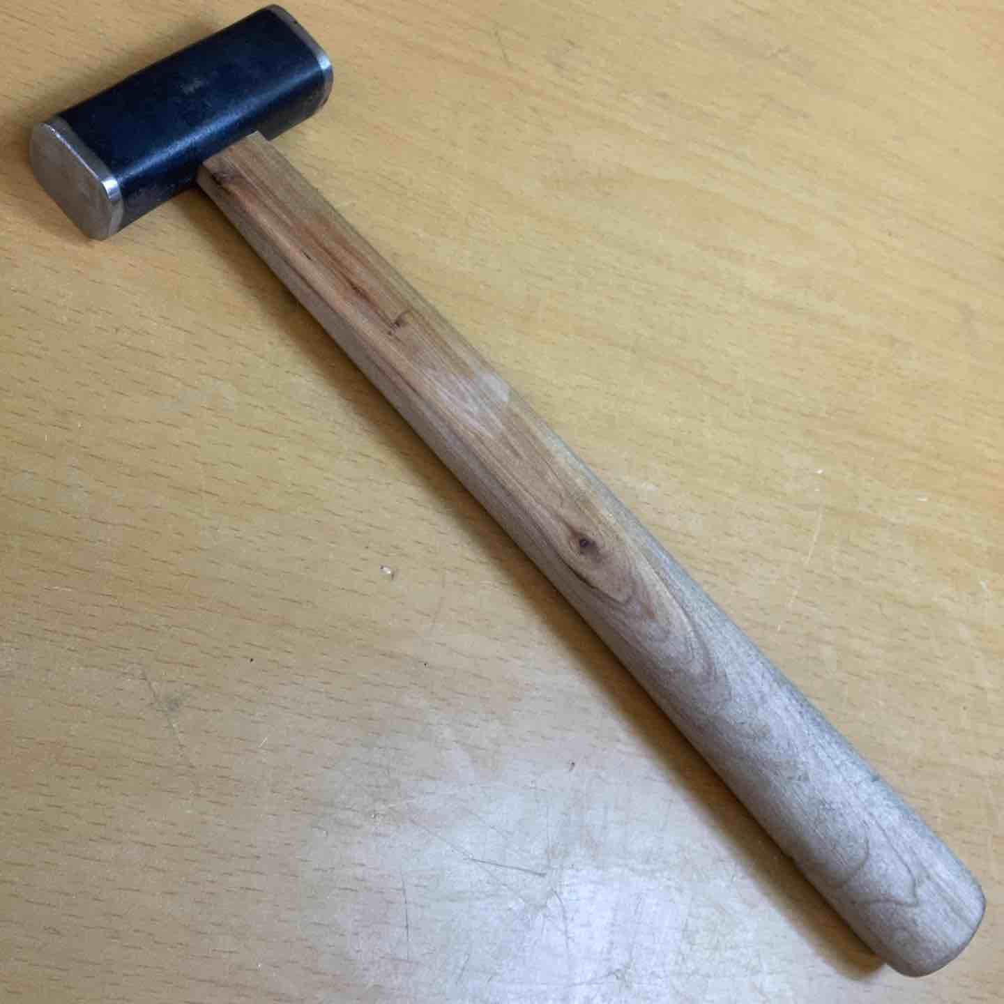 正行 まさつら 四角 玄翁 玄能 黒打 40匁 約150g 火色仕上げ 山桜柄