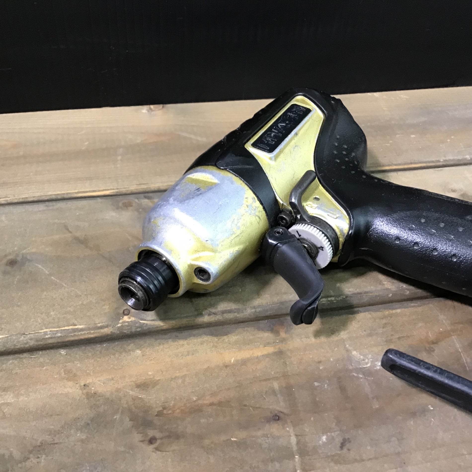 中古品】☆HiKOKI(旧日立工機) 高圧エアインパクトドライバ