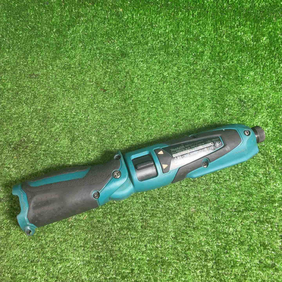 マキタ(makita) コードレスペンインパクトドライバ TD021DSHSP【藤沢店】