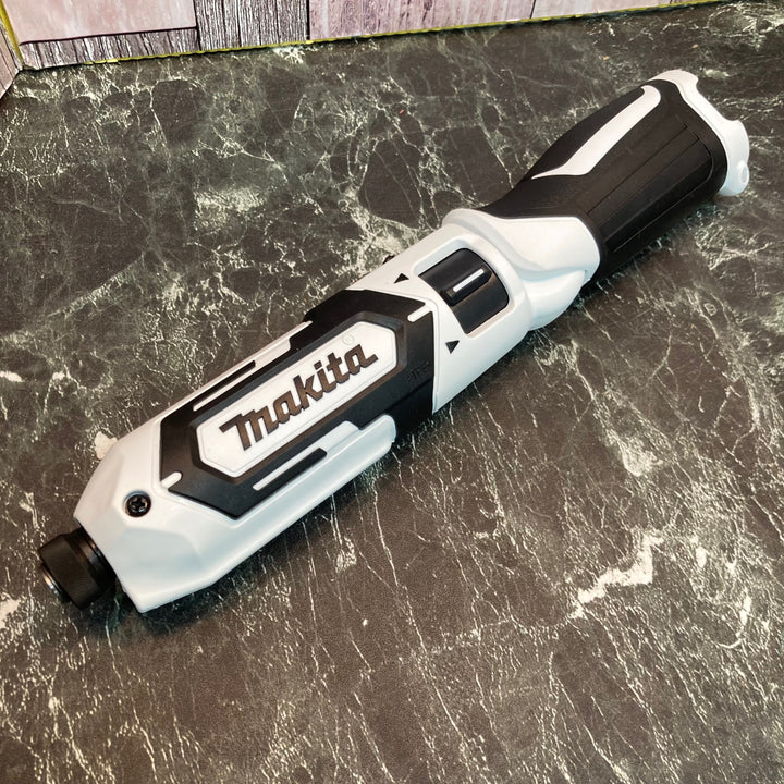 ★マキタ(makita) コードレスペンインパクトドライバー TD022DSHXW【八潮店】