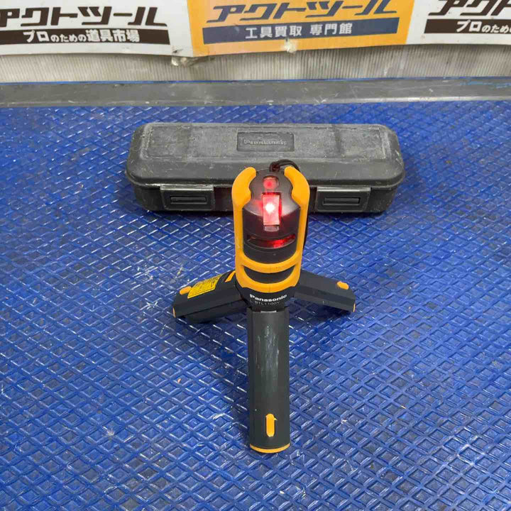◇パナソニック(Panasonic) レーザー墨出し器 墨出し名人 十字・地墨 BTL1100Y【草加店】