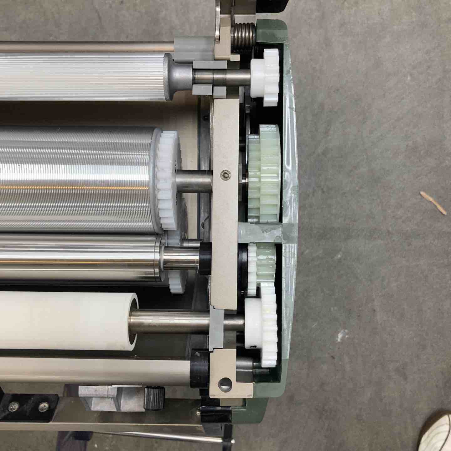 店頭受取り限定】ヤヨイ化学(YAYOI) 自動壁紙糊付機 COATAX継【川崎店