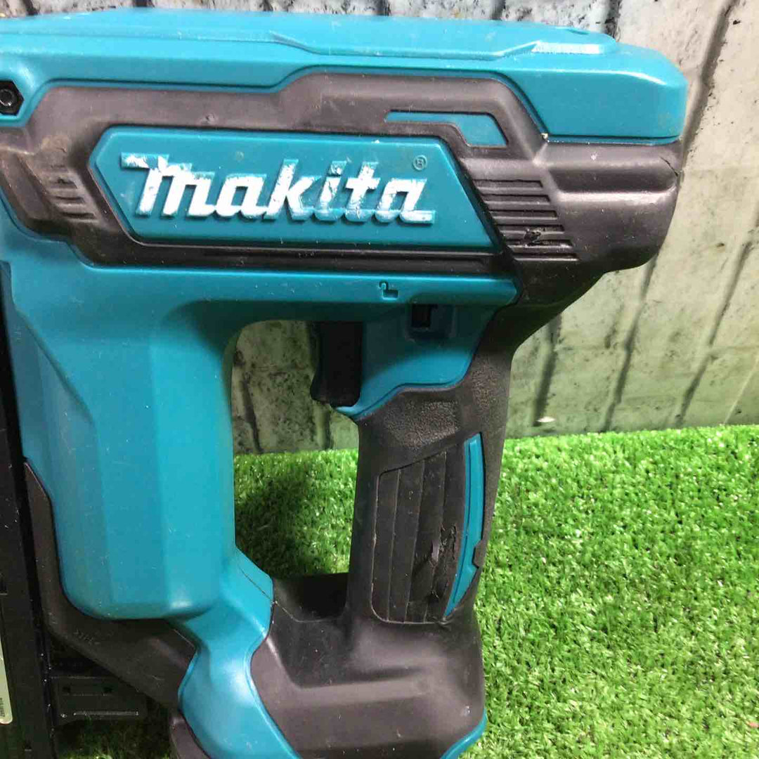 ◇マキタ 充電式35mm面木釘打ち機 FN350DZ【川口店】