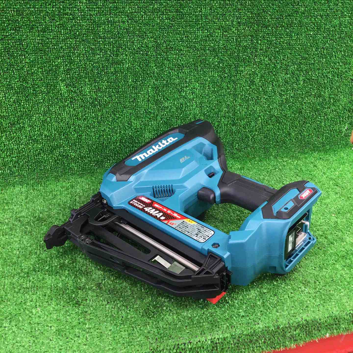 マキタ(makita) コードレスフロアタッカ ST003GZ【川崎店】 マキタ(makita) コードレスフロアタッカ ST003GZ【川崎店】 – アクト