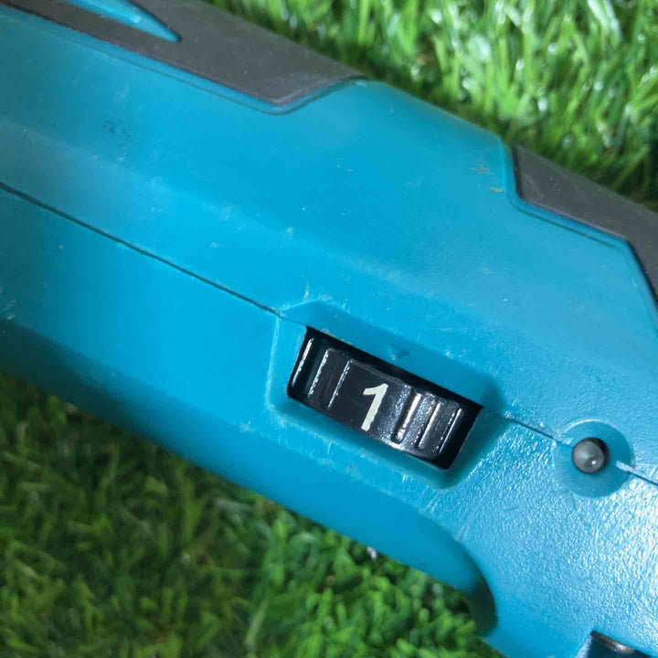 ★マキタ(makita) コードレスマルチツール TM51DZ　18V対応、本体のみ【戸田店】