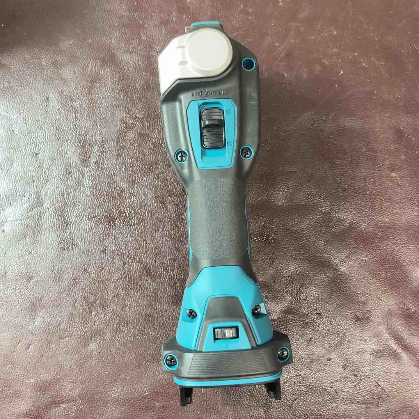 中古品】マキタ(makita) コードレスマルチツール TM52DZ バッテリー