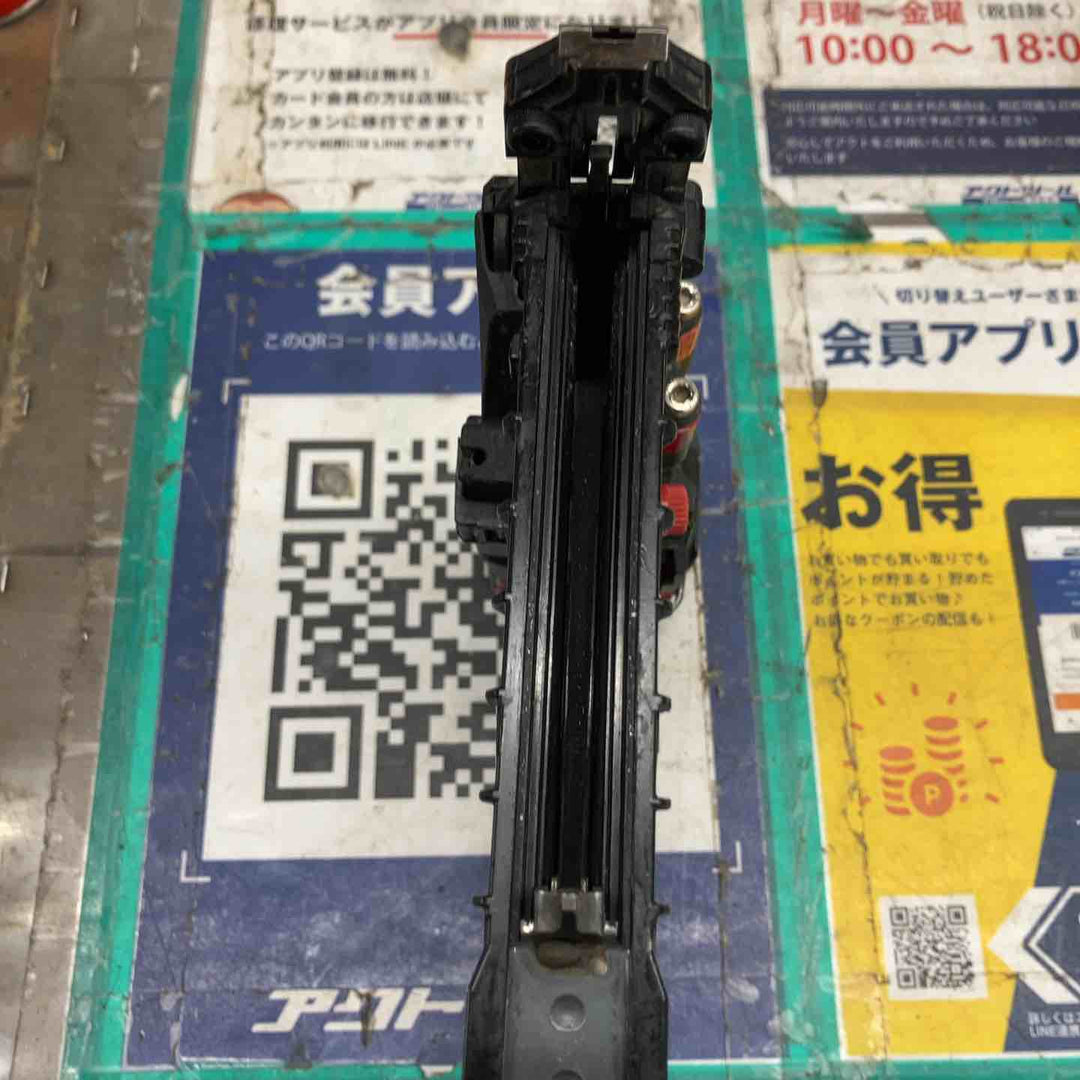 ★マキタ(makita) 高圧フロアタッカ AT451H　本体のみ【戸田店】