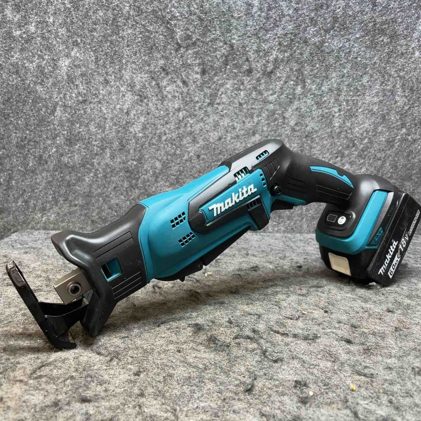 ★マキタ(makita) コードレスレシプロソー JR184DZ【越谷店】 ☆マキタ(makita) コードレスレシプロソー JR184DZ【越谷店】 ☆マキタ