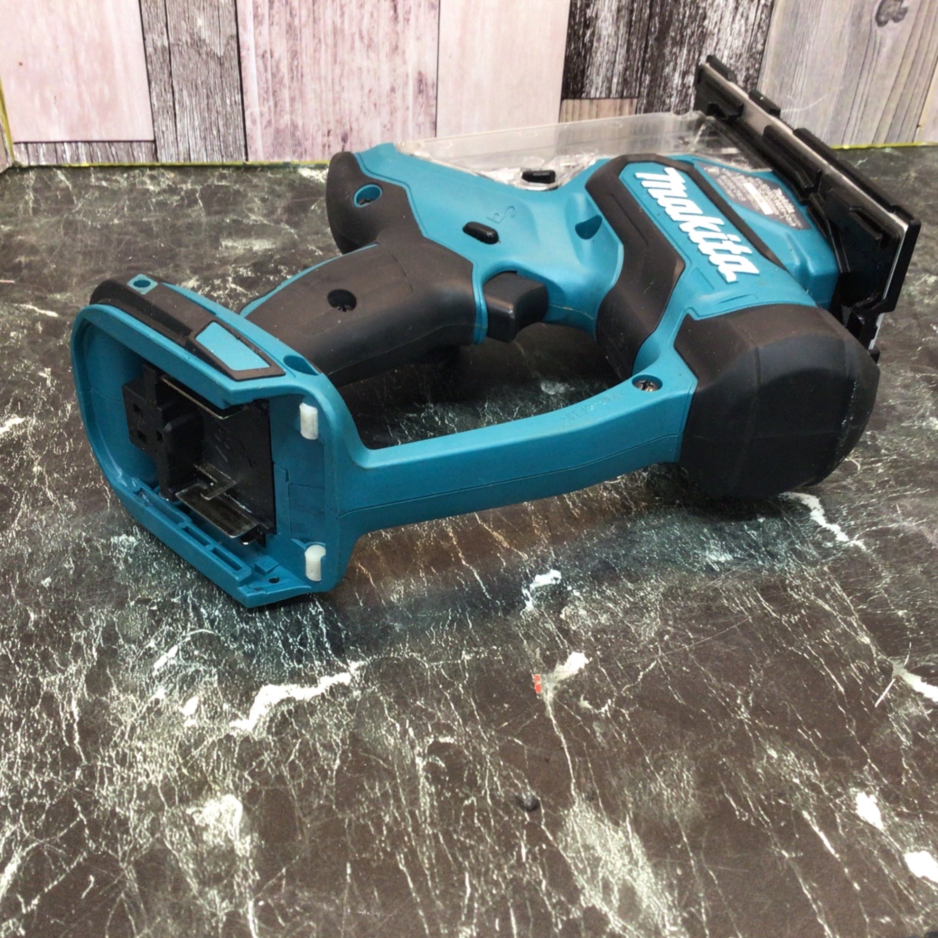 ☆マキタ(makita) コードレスボードカッタ SD180DZ【八潮店】 – アクト