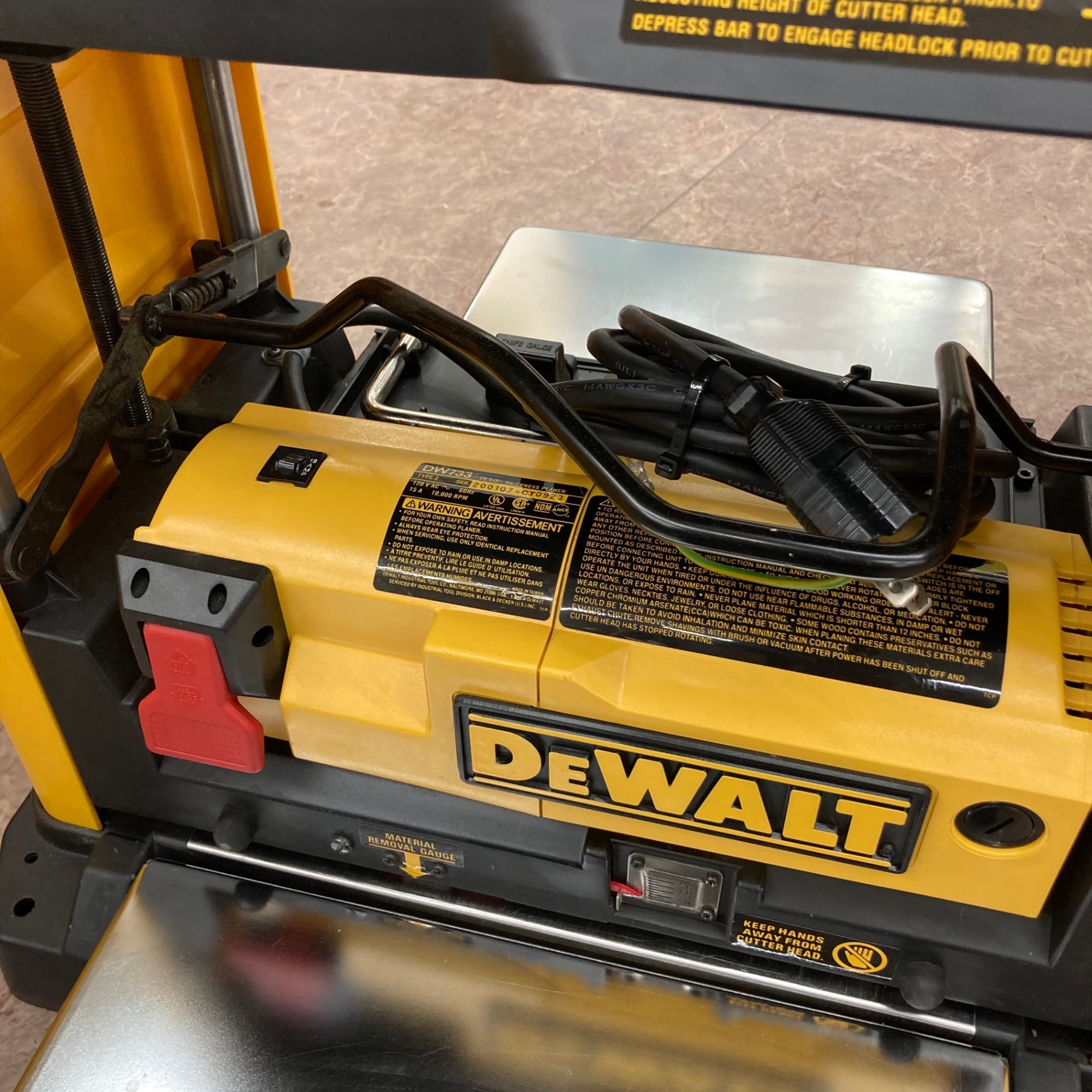 【中古】デウォルト DEWALT DW735 自動カンナ【ハンズクラフト佐賀】 〇デウォルト(DEWALT) 自動カンナ DW733【所沢店】 – アクトツール