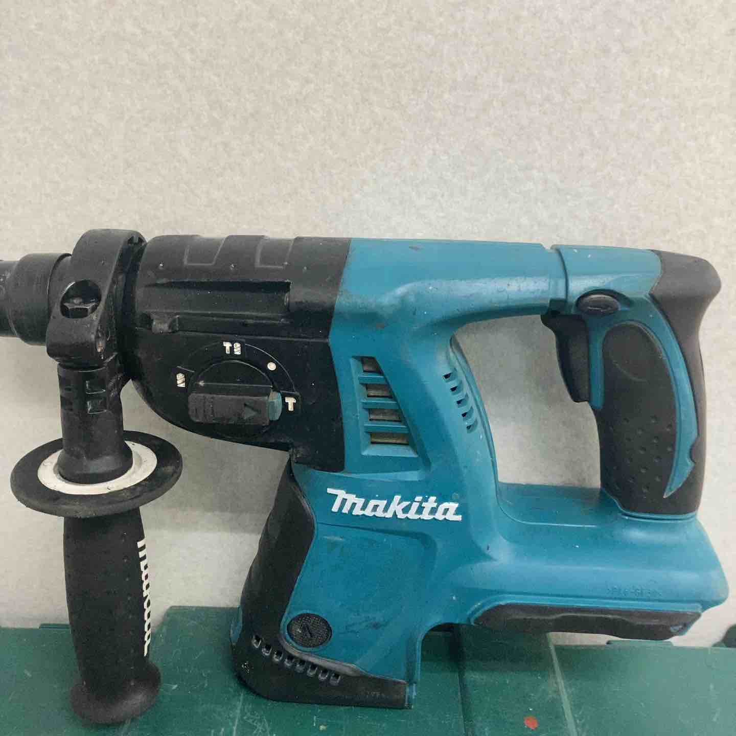 ☆マキタ(makita) コードレスハンマドリル HR262DRDX【町田店