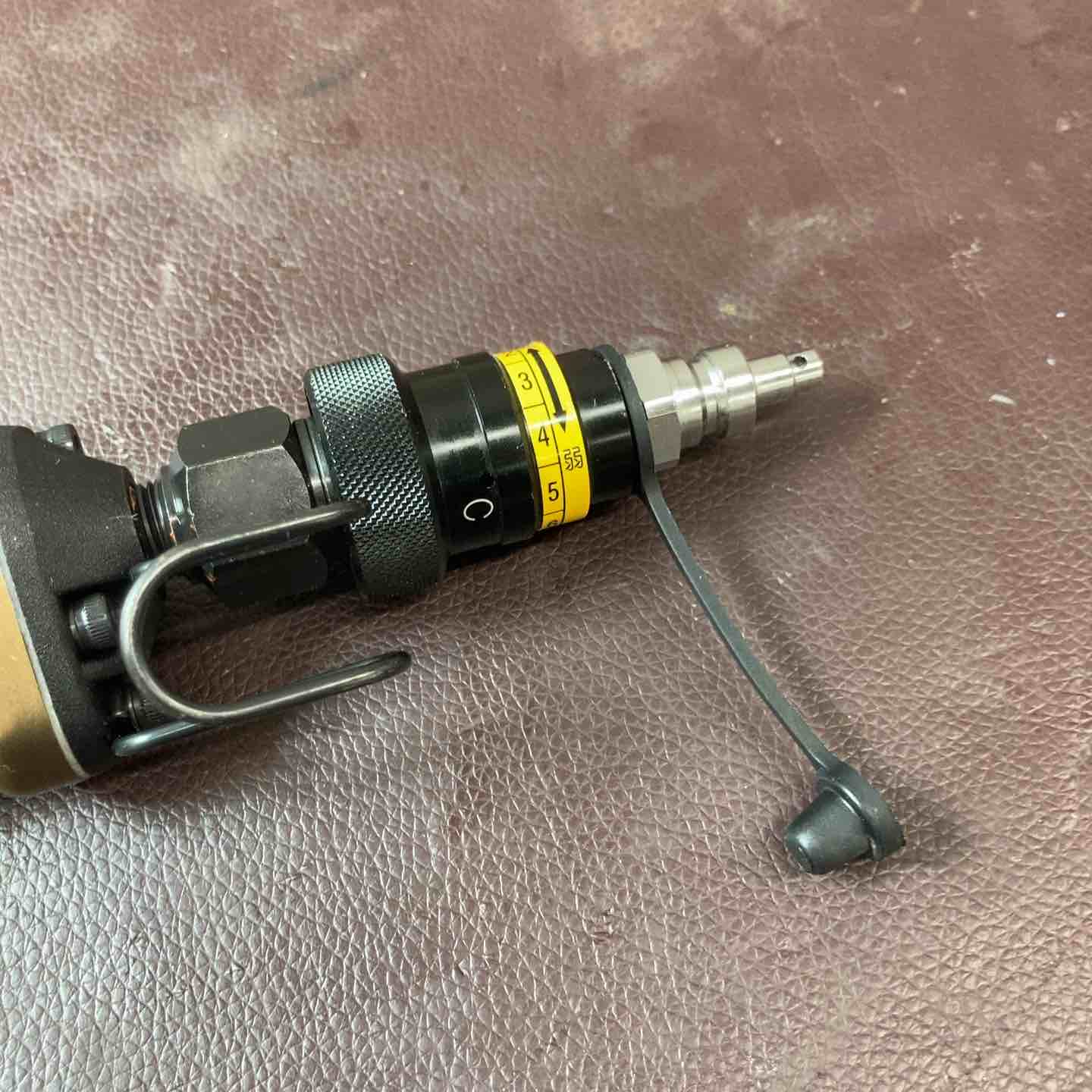 中古品】 ハイコーキ(HIKOKI ※旧:日立工機) 高圧ばら釘打ち機 NH125HD