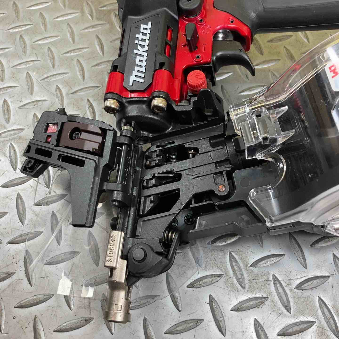 ★マキタ(makita) 高圧エア釘打ち機 AN636H【川崎店】