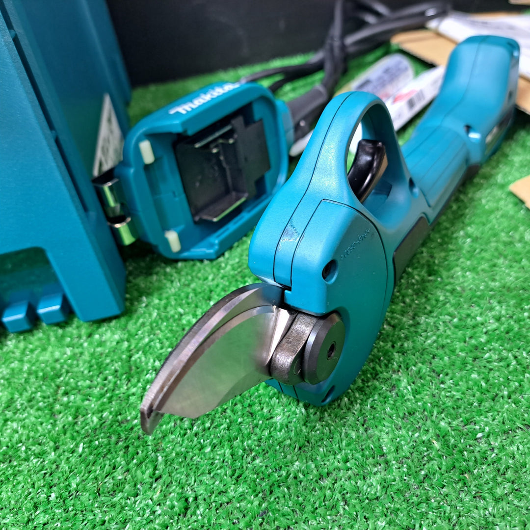 【美品】★マキタ(makita) コードレスせん定ハサミ UP180DZ(本体のみ)【岩槻店】