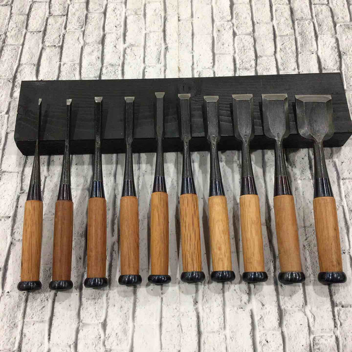 左次弘 追入鑿 10本組 赤樫柄 面取加工 ※12mmが2本あります。 【川口店】