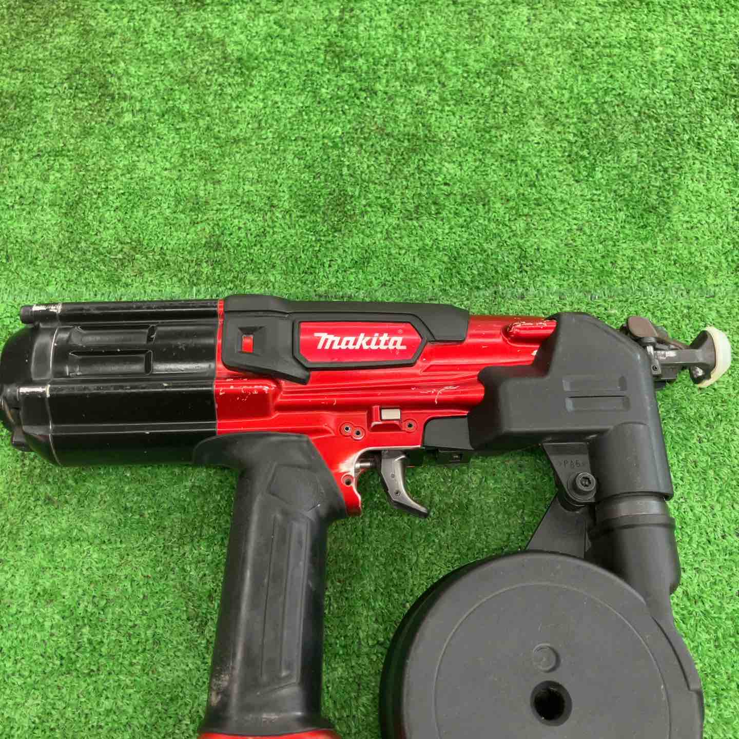 中古品】 マキタ/makita 高圧エアネジ打ち機・AR411HR 【桶川店