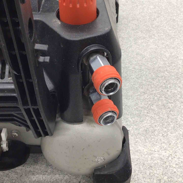 ★マキタ(makita) エアコンプレッサー AC461XB【八潮店】