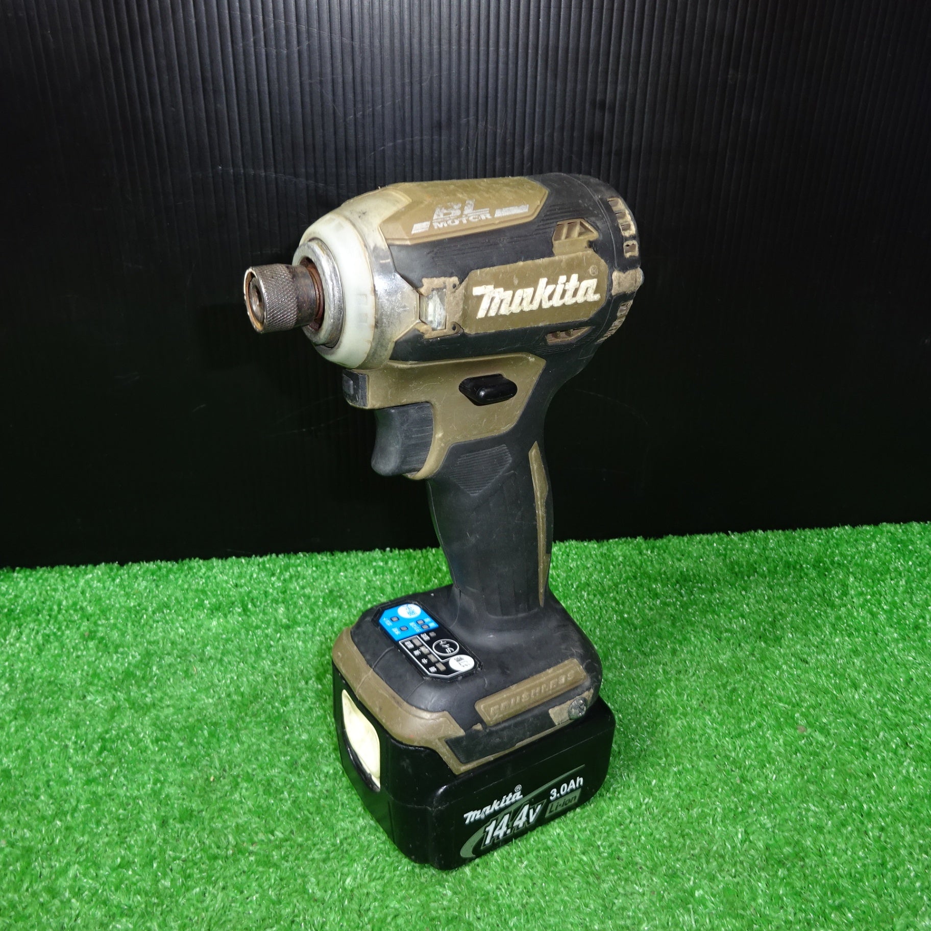 ②マキタインパクトドライバTD146DX2中古美品オリジナルハウジング