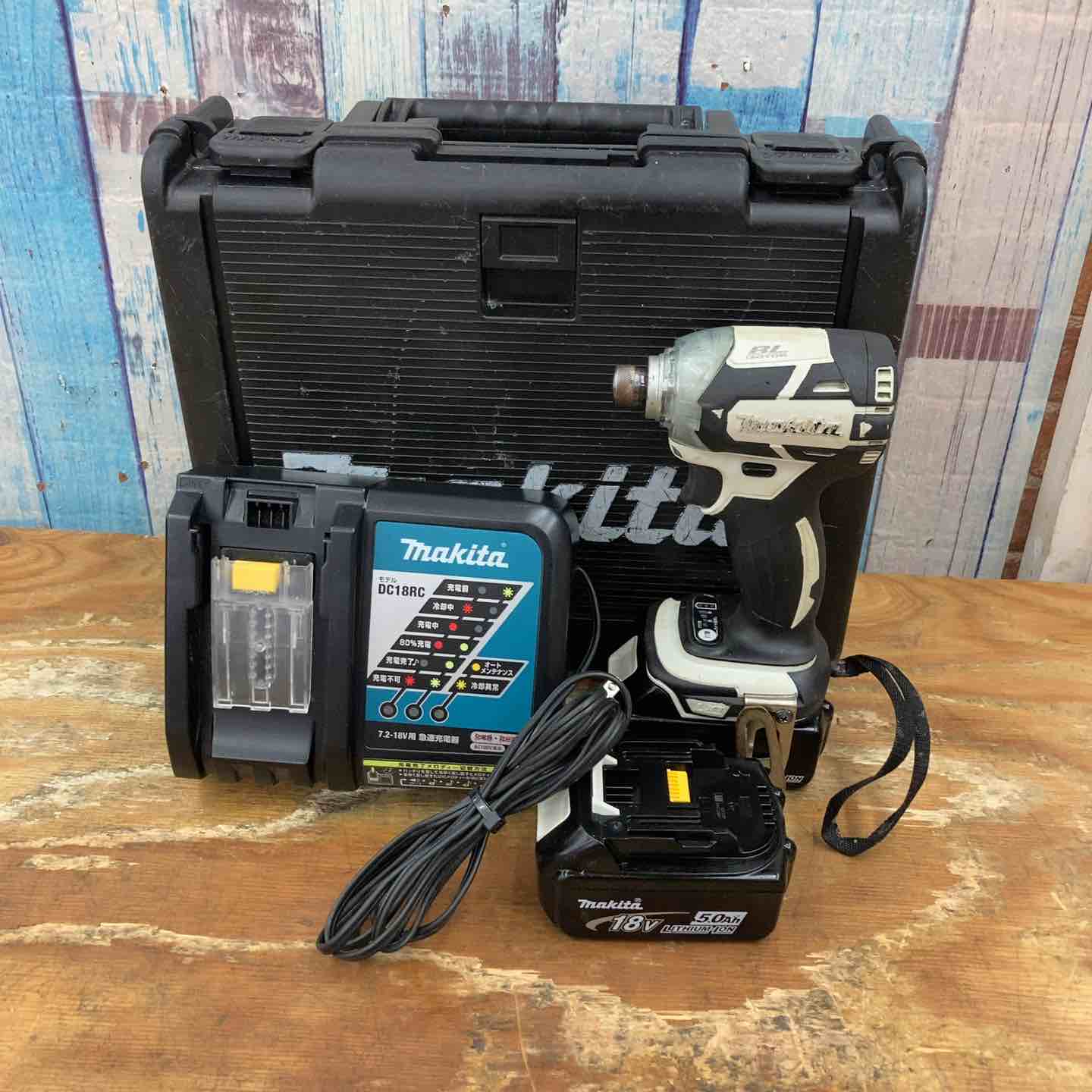 ☆マキタ(makita) コードレスインパクトドライバー TD148DRTXW