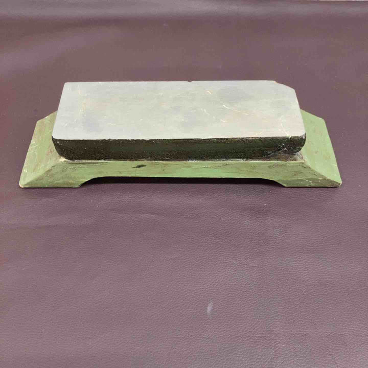 【超希少】 【中古美品】 天然砥石 京都 正本山？ 重量1.5Kg(台座含む) 長さ約225ｘ幅約75ｘ高さ約30 沼田？ 研ぎ 刃物 【東大和店】