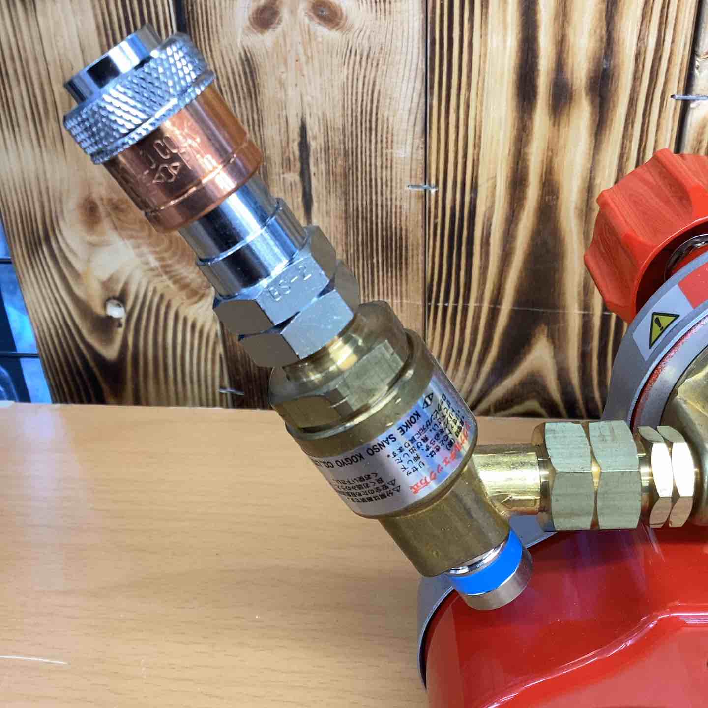 千代田精機 調整器 S2 酸素用スタウト チヨダ スタウト 圧力 調整器