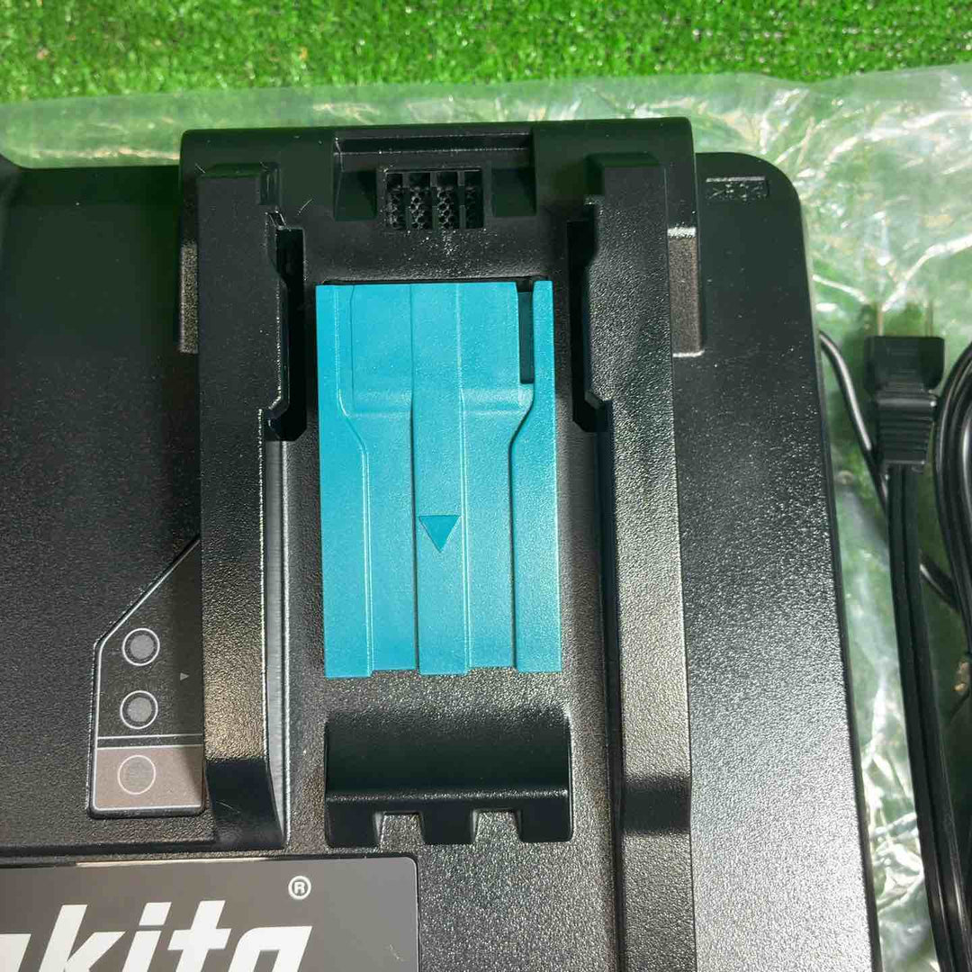 【未使用品】 マキタ (makita) 2口急速充電器 DC18RD 【藤沢店】
