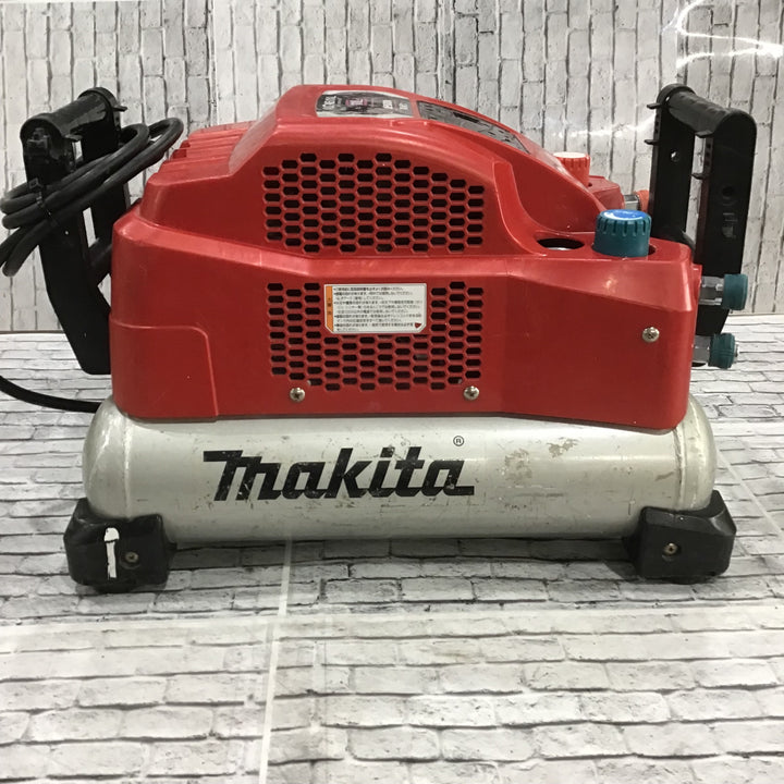 ★マキタ(makita) エアコンプレッサー AC461XLR【川口店】