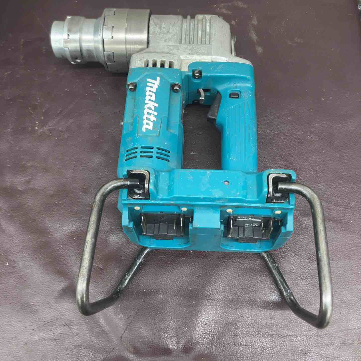 中古品】 マキタ(makita) コードレスシャーレンチ WT310DZK 充電器