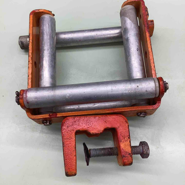 ◇育良精機(IKURA) 4面コロ ISH-110 四面コロ【越谷店】