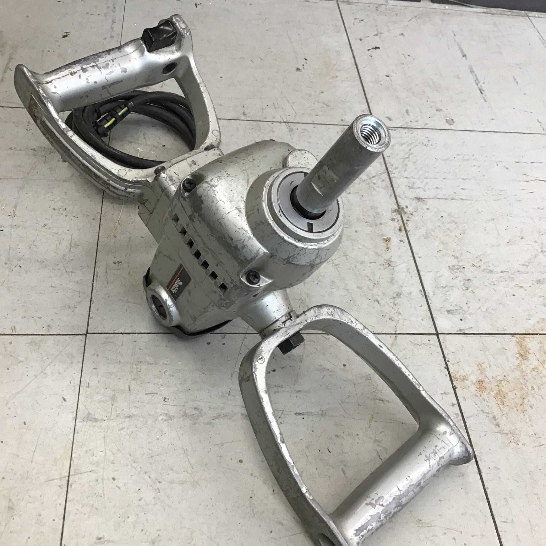 現状品】マキタ/makita かくはん機 カクハン機 UT2400 【鴻巣店