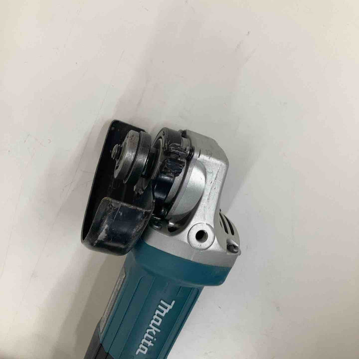 ☆マキタ(makita) 100mmディスクグラインダ GA4033【戸田店】