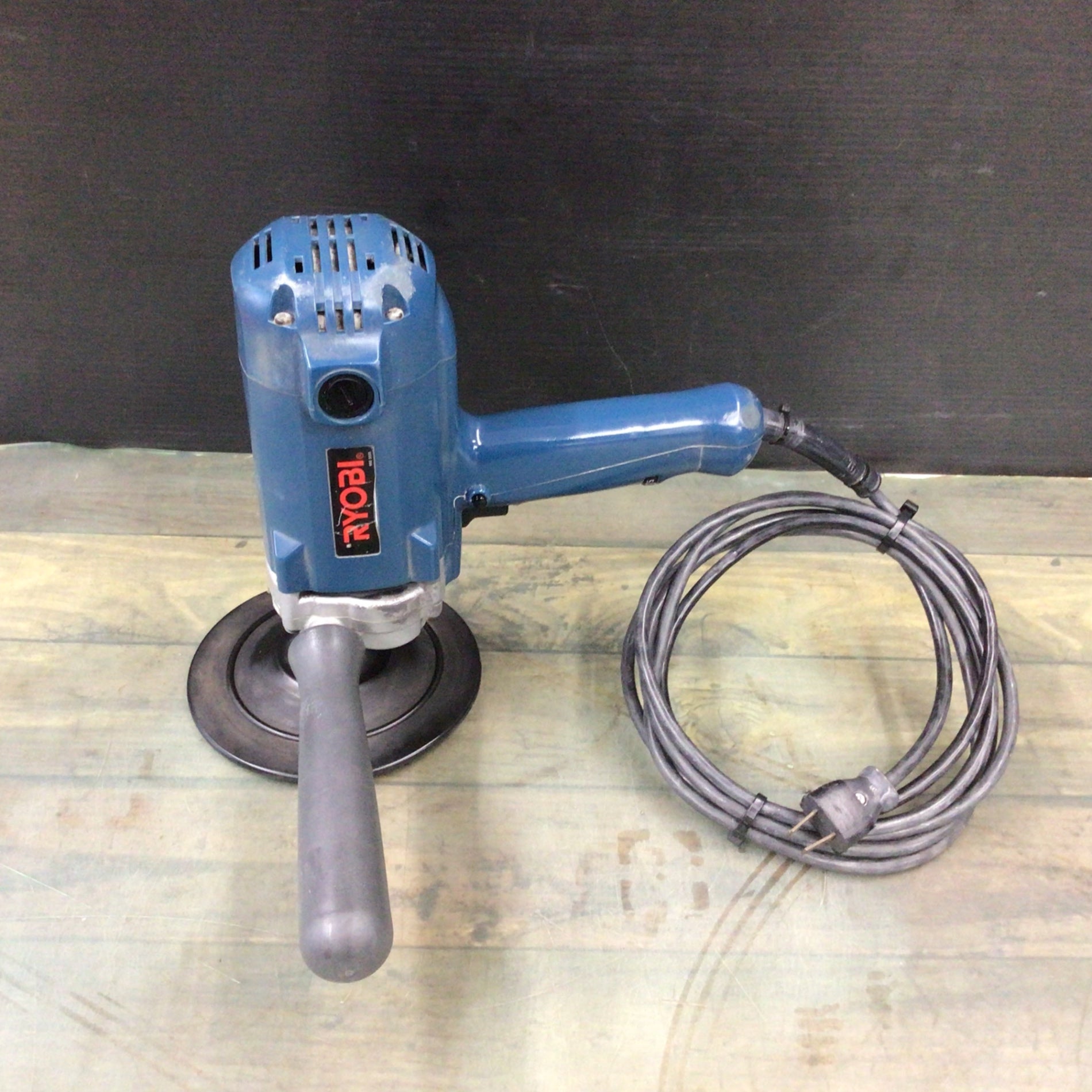 リョービ(RYOBI) ポリッシャ PE-2100 【東大和店】 – アクトツール