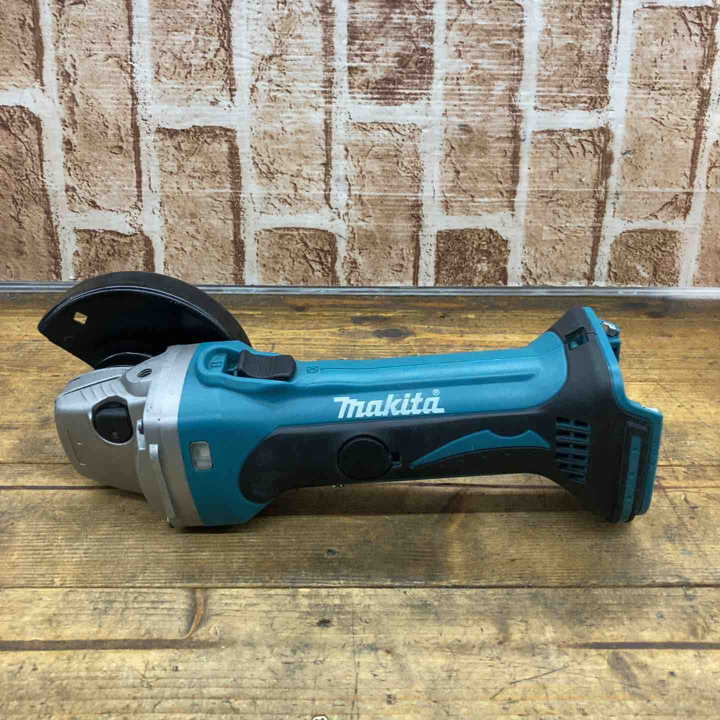 【中古】 【動作OK】 【店頭引取限定】MAKITA（マキタ）充電式ディスクグラインダ GA404DN 13,200円 2026年最新】Yahoo!オークション -ga404dnの中古品・新品・未使用品一覧