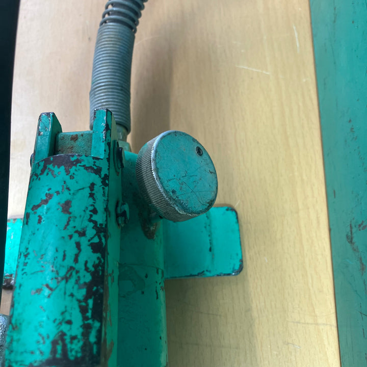 ◇亀倉精機 手動油圧式パイプ断水機 EP-700【越谷店】