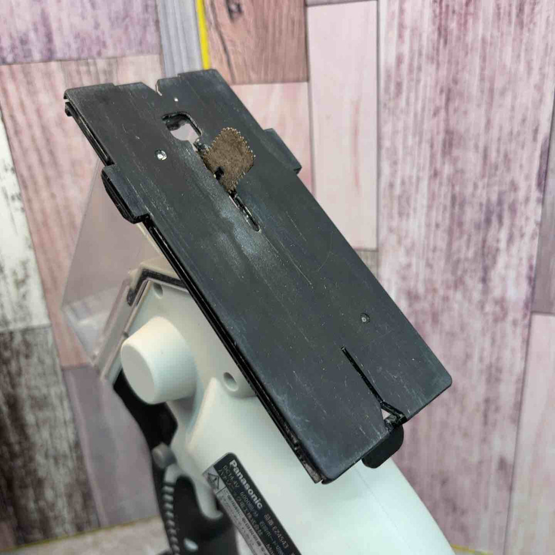 ◇パナソニック(Panasonic)  コードレス角穴カッター EZ4543LR1S-B【八潮店】
