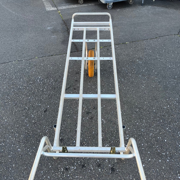 【中古品/店頭受取り限定】◇一輪車(台車) 花用 (アルミ製 荷台前面フラット)コン助 CN-200S【東大和店】