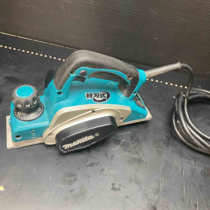 【中古品】マキタ(makita) 電気カンナ KP0800A 動作確認済み【川越店】