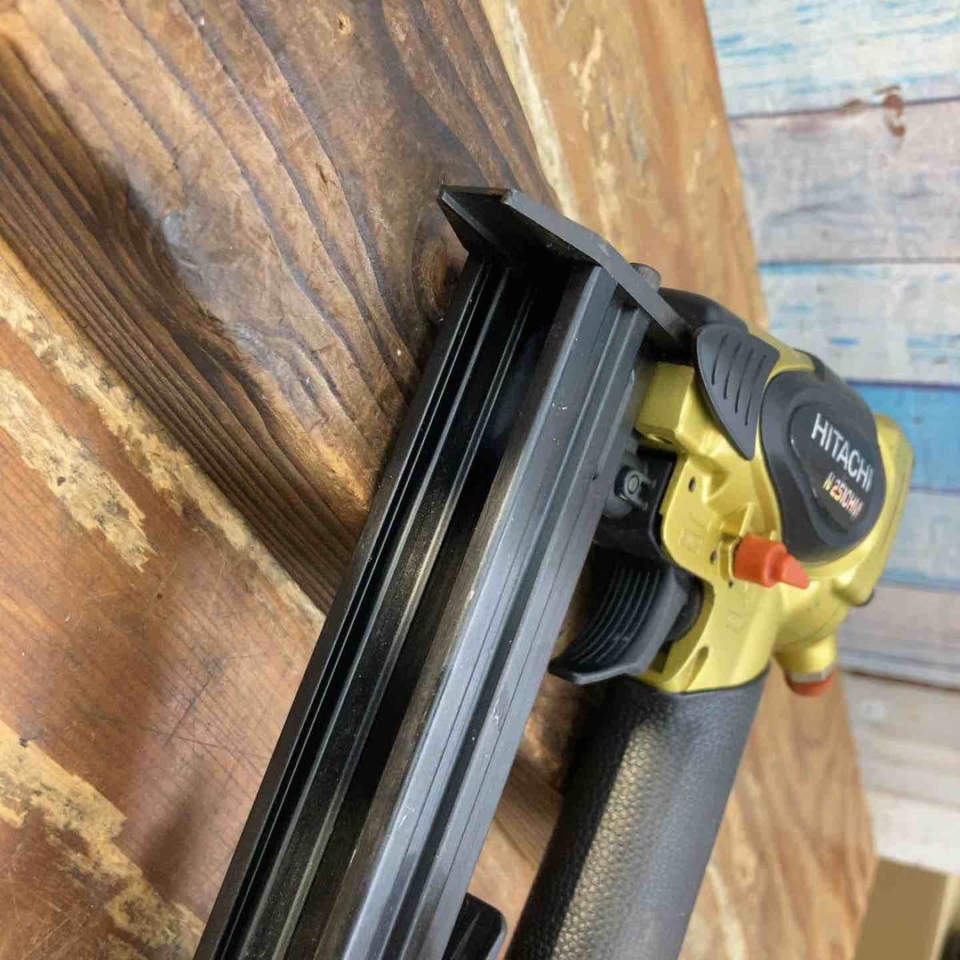 ★ハイコーキ(HIKOKI ※旧:日立工機) 高圧エアタッカ N2510HM【柏店】