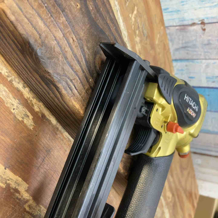 ★ハイコーキ(HIKOKI ※旧:日立工機) 高圧エアタッカ N2510HM【柏店】