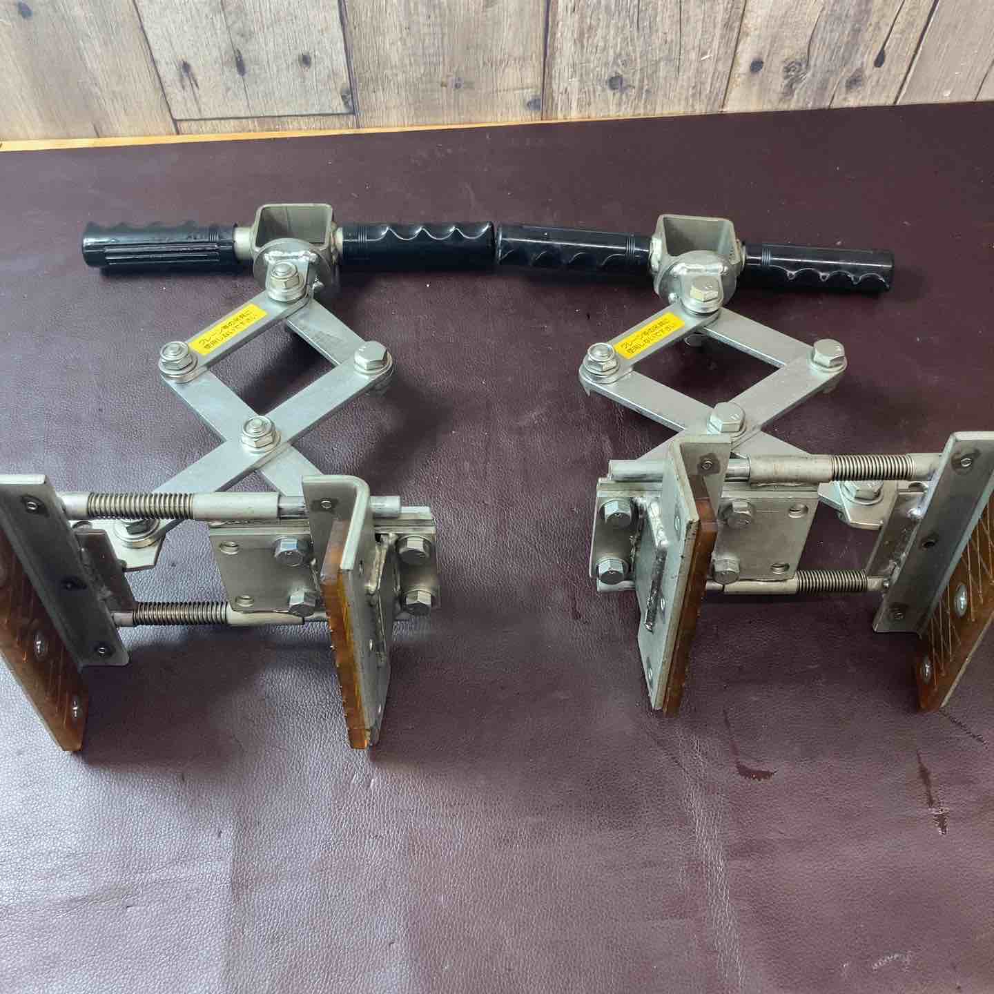 中古品】石材クランプ ハンドリフター 最大荷重75㎏ 石吊りクランプ 2